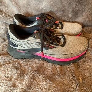 Brooks Shoes Womens 8 Trace 2 Running Trainer Walking Comfy Cushion Gray Pink